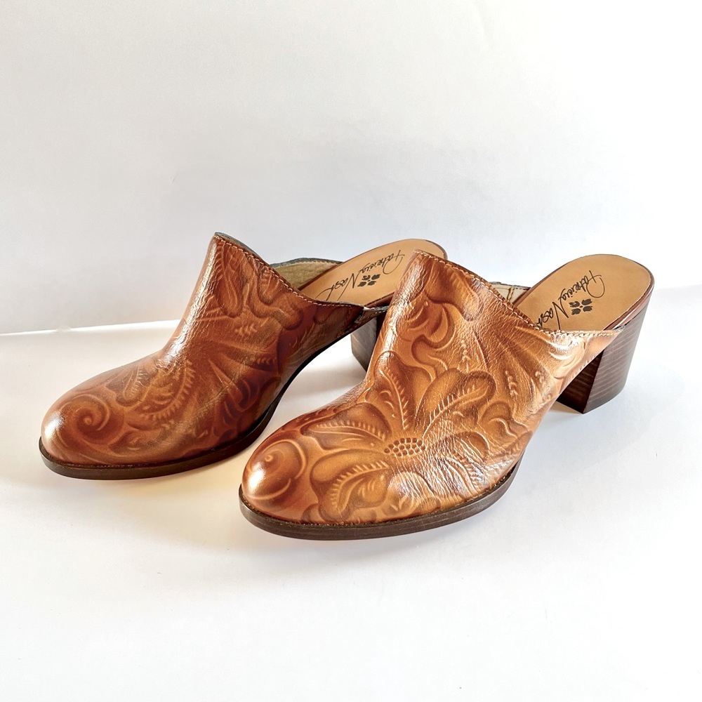Patricia Nash leather clogs size 8 1/2